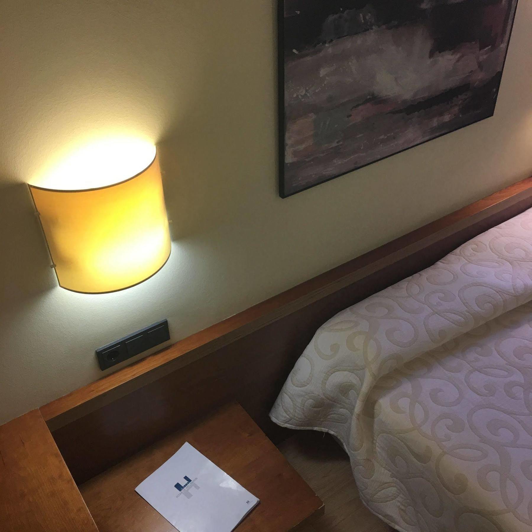 Duque De Wellington Hotell Vitoria-Gasteiz Eksteriør bilde