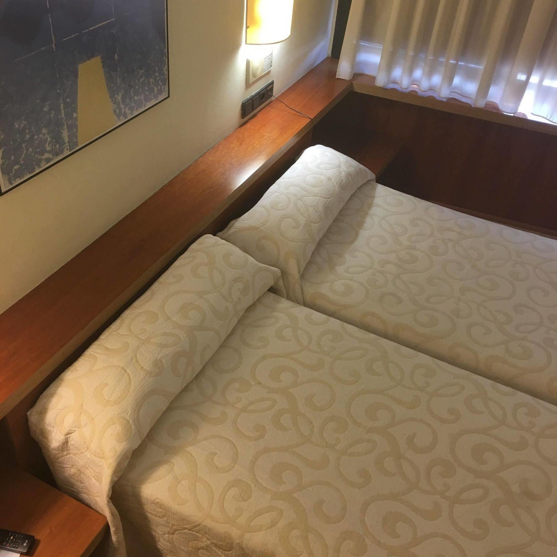 Duque De Wellington Hotell Vitoria-Gasteiz Eksteriør bilde